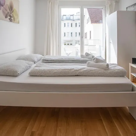 Tyrol Super Deluxe Studio Apartment Innsbruck