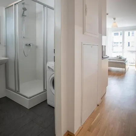Tyrol Super Deluxe Studio Apartment *
