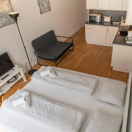 Tyrol Super Deluxe Studio Apartamento *