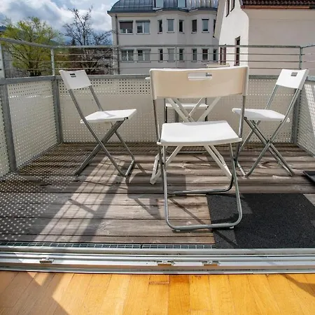 Tyrol Super Deluxe Studio Apartamento