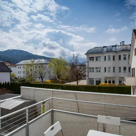 Tyrol Super Deluxe Studio Apartment Innsbruck